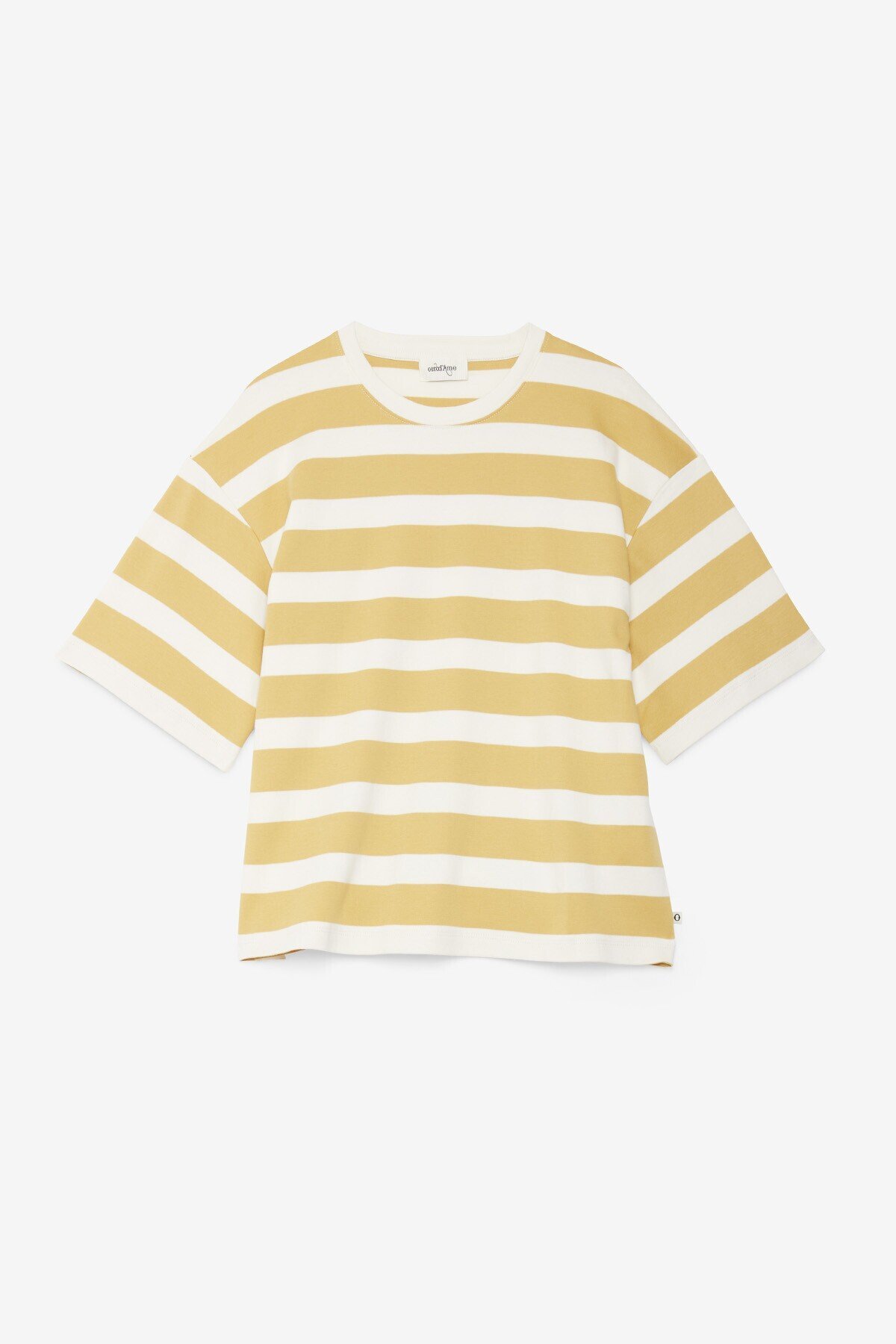 Short-sleeved T-shirt